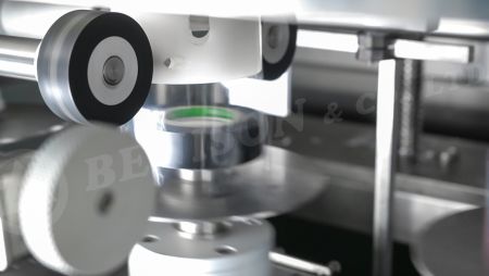 Por que usar um sistema de transportador com cabeçote de molde?